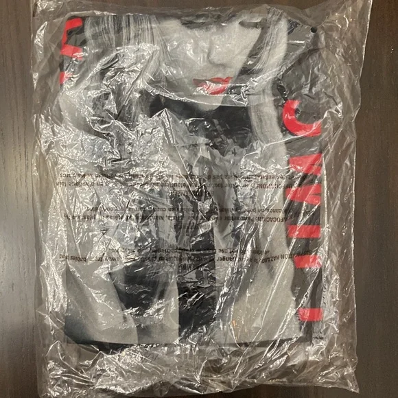 Taylor Swift long sleeve tee 2XL - Picture 2 of 4